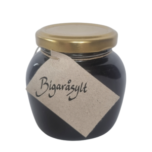 Burk med bigarråsylt från Fristorps gård gjord på mörka körsbär.