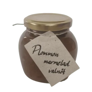 Burk med plommon- och valnötsmarmelad från Fristorps gård.